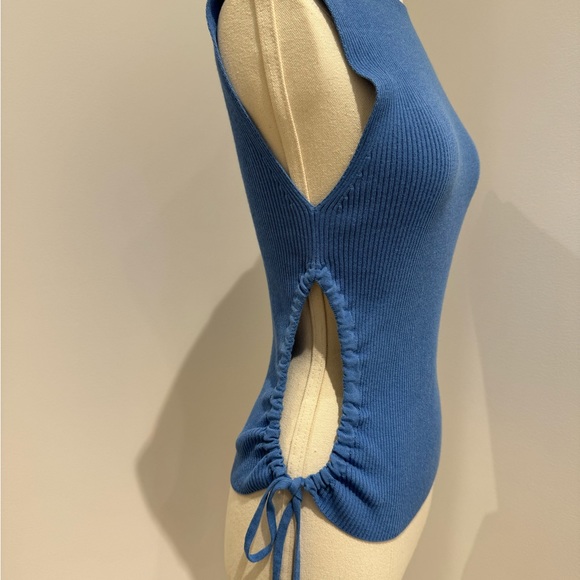 ZARA size M - Picture 2 of 4